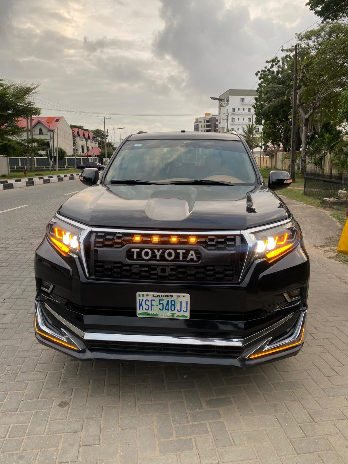 2020 Toyota Prado exterior photo