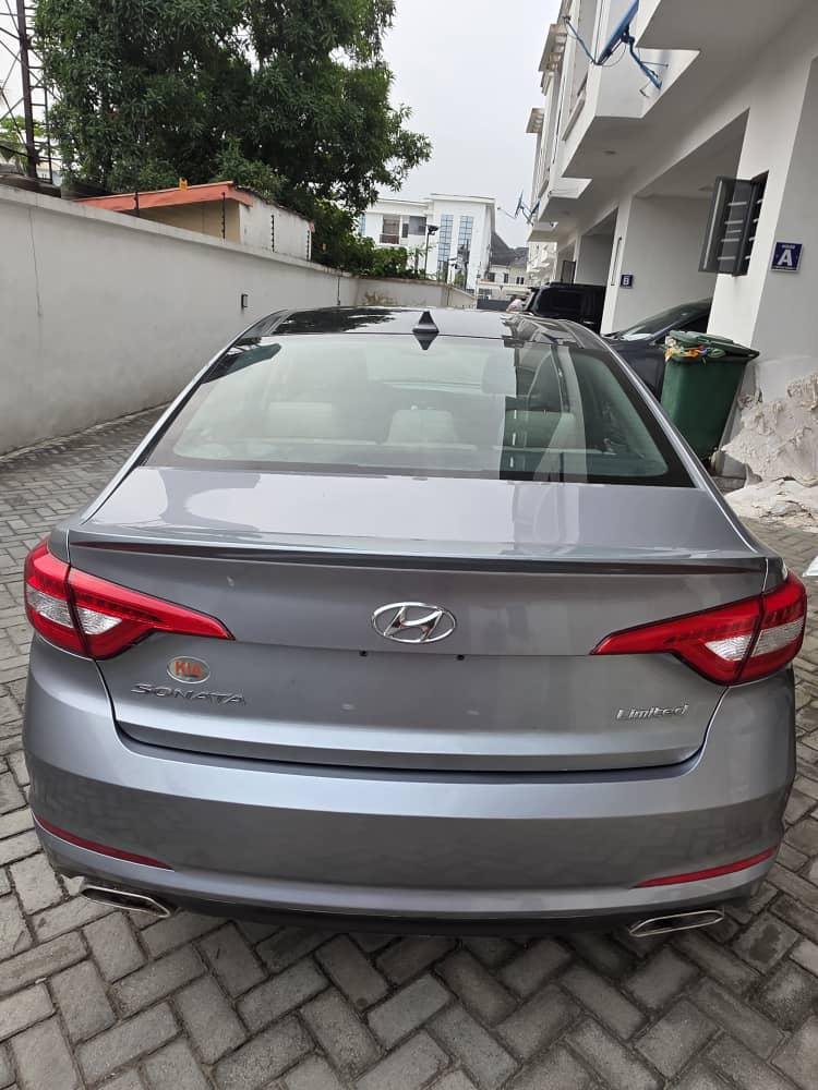 2014 Hyundai Sonata exterior photo